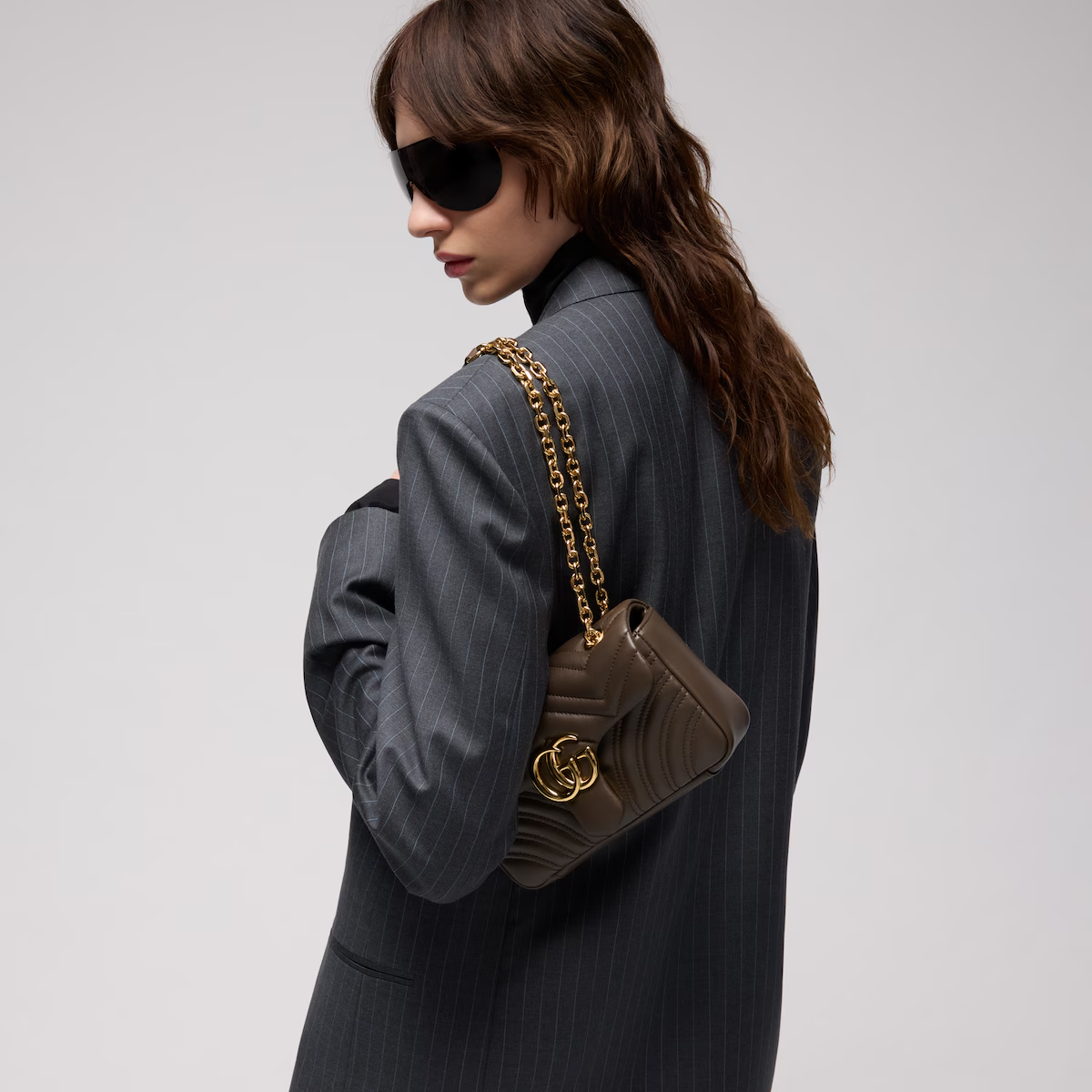 Alternative view of GG Marmont small shoulder bag 837280AAGUE2818