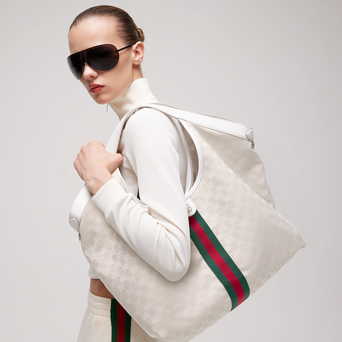 Alternative view of Gucci Giglio large tote bag 853971FAF9O9554