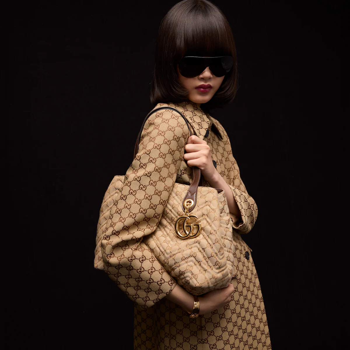 Alternative view of GG Marmont medium tote bag 855279FAF059651