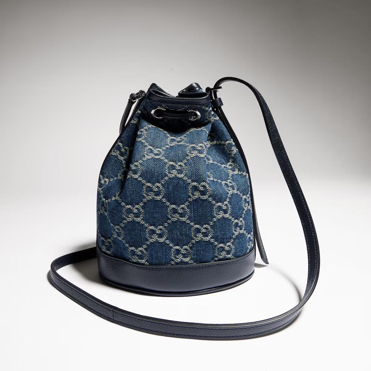 Mini bucket bag with Gucci plaque 875802FAF9B4042 - 图片 6